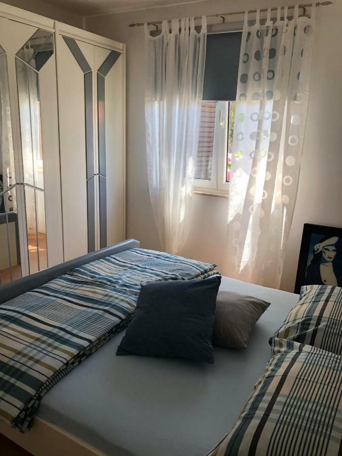Apartman Gloria Lejlighed Mali Lošinj Eksteriør billede